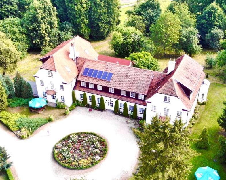 Palac Wojciechy Екстериор снимка