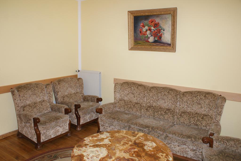 Palac Wojciechy Екстериор снимка